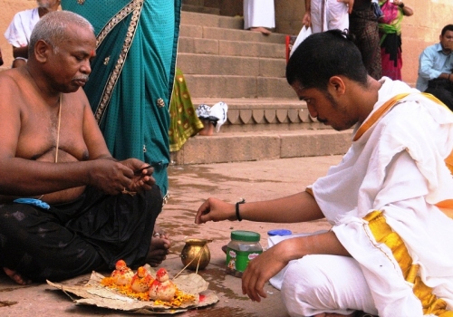 Pind Daan in Gaya, Varanasi | Purohit for shradh in Gaya, Kashi